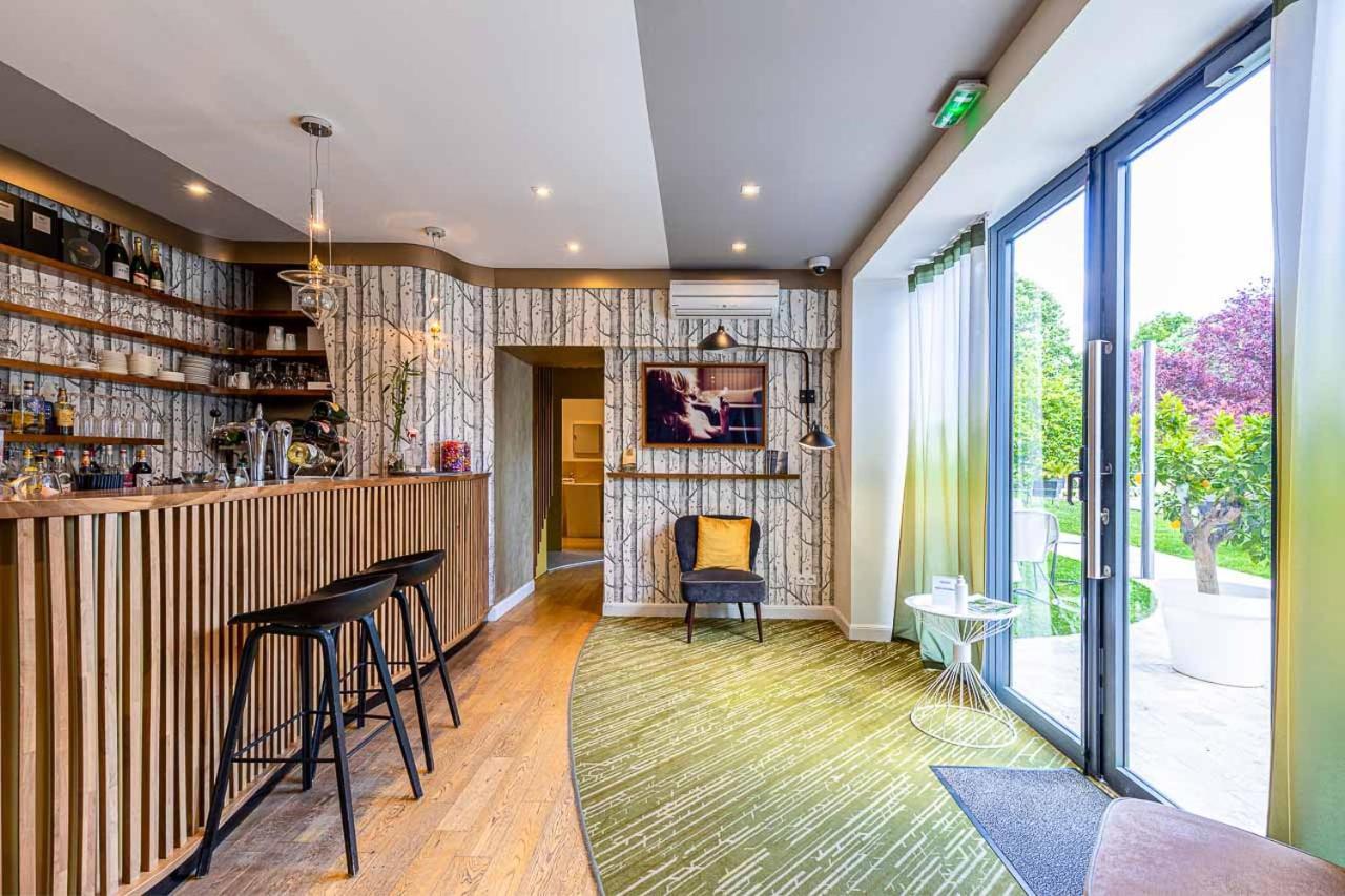 Hotel Le Saint Gelais Angoulême Esterno foto