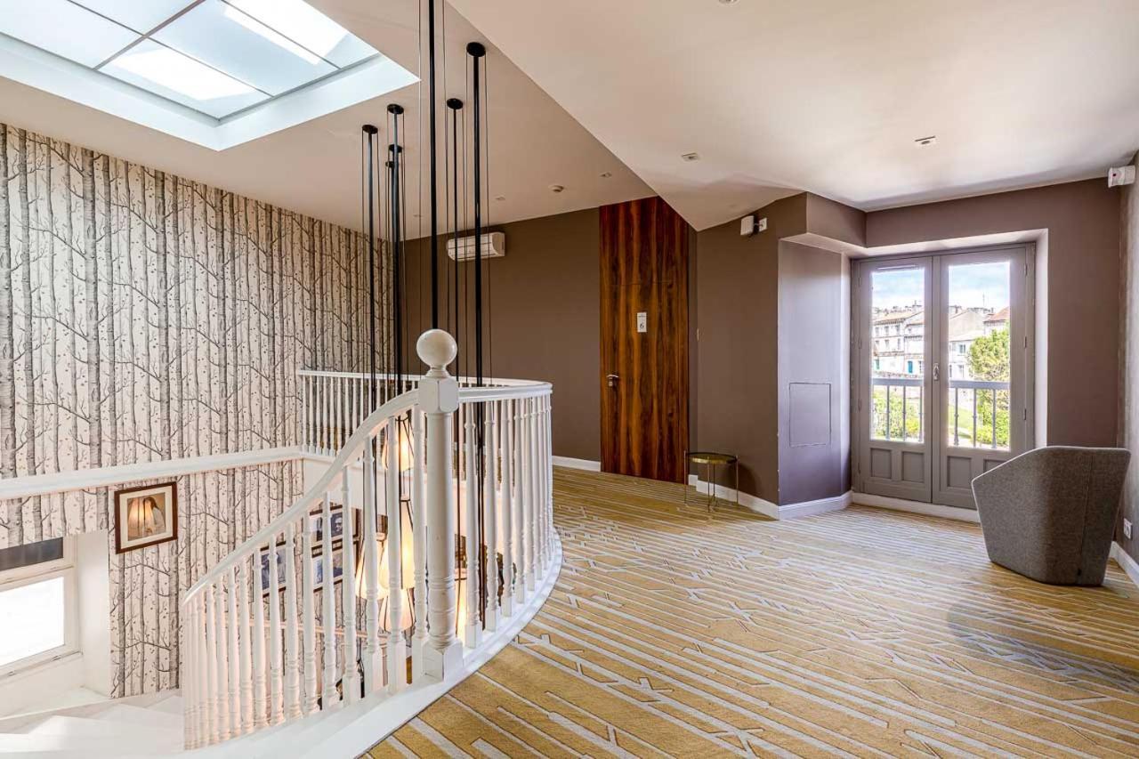Hotel Le Saint Gelais Angoulême Esterno foto