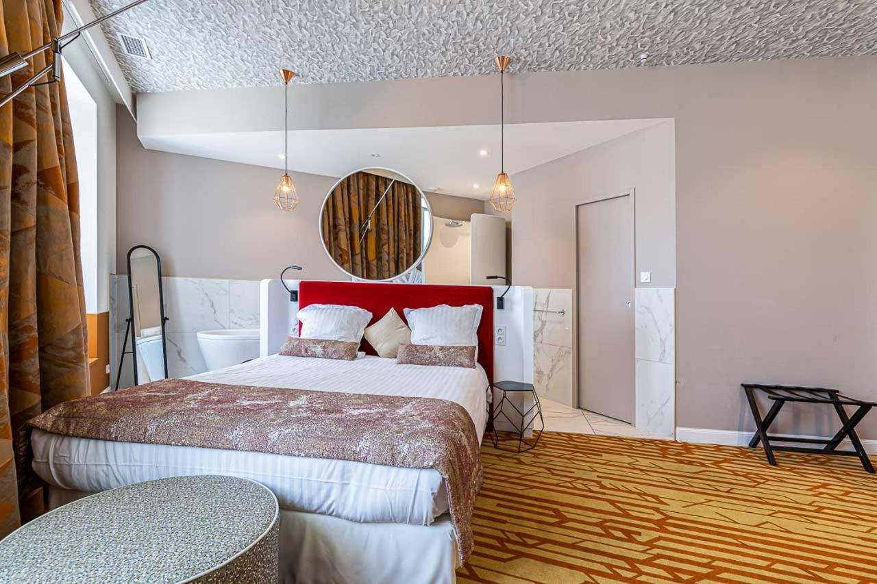 Hotel Le Saint Gelais Angoulême Esterno foto