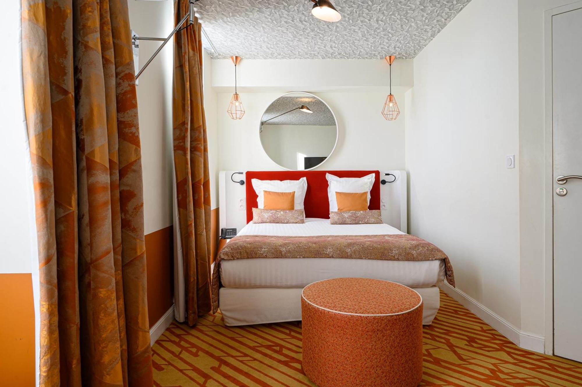 Hotel Le Saint Gelais Angoulême Esterno foto