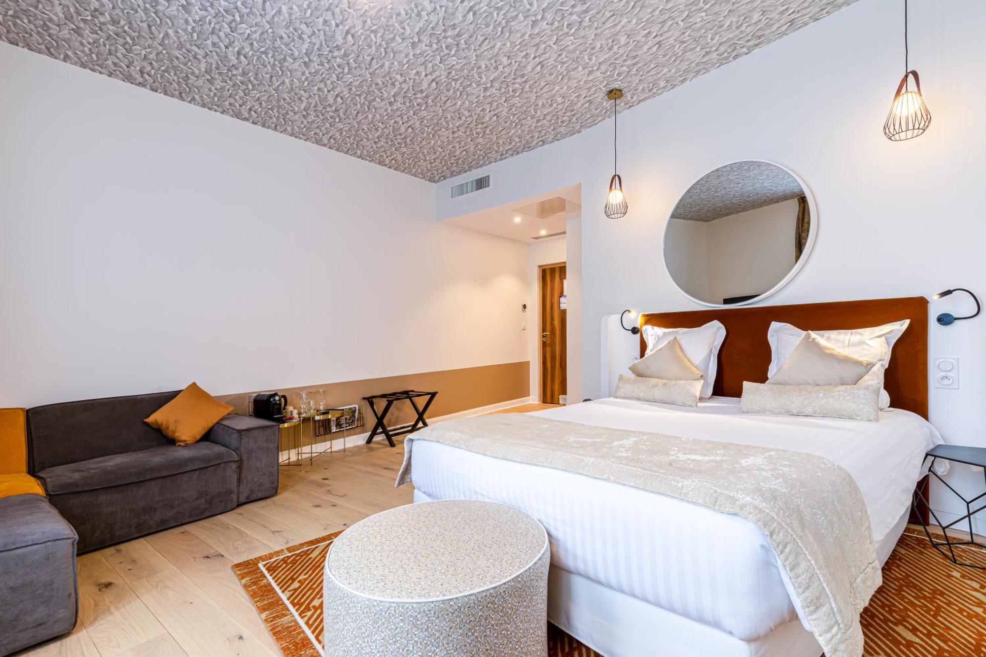 Hotel Le Saint Gelais Angoulême Esterno foto