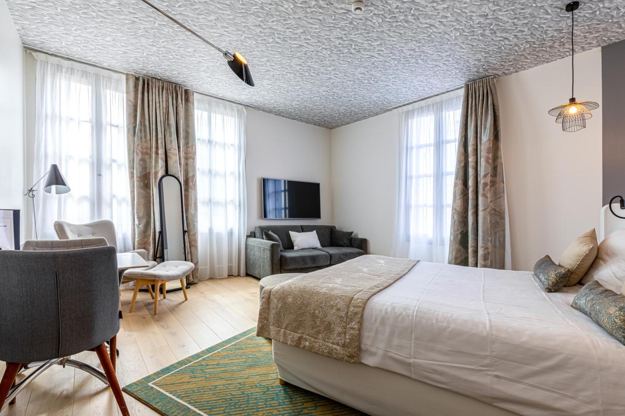 Hotel Le Saint Gelais Angoulême Esterno foto