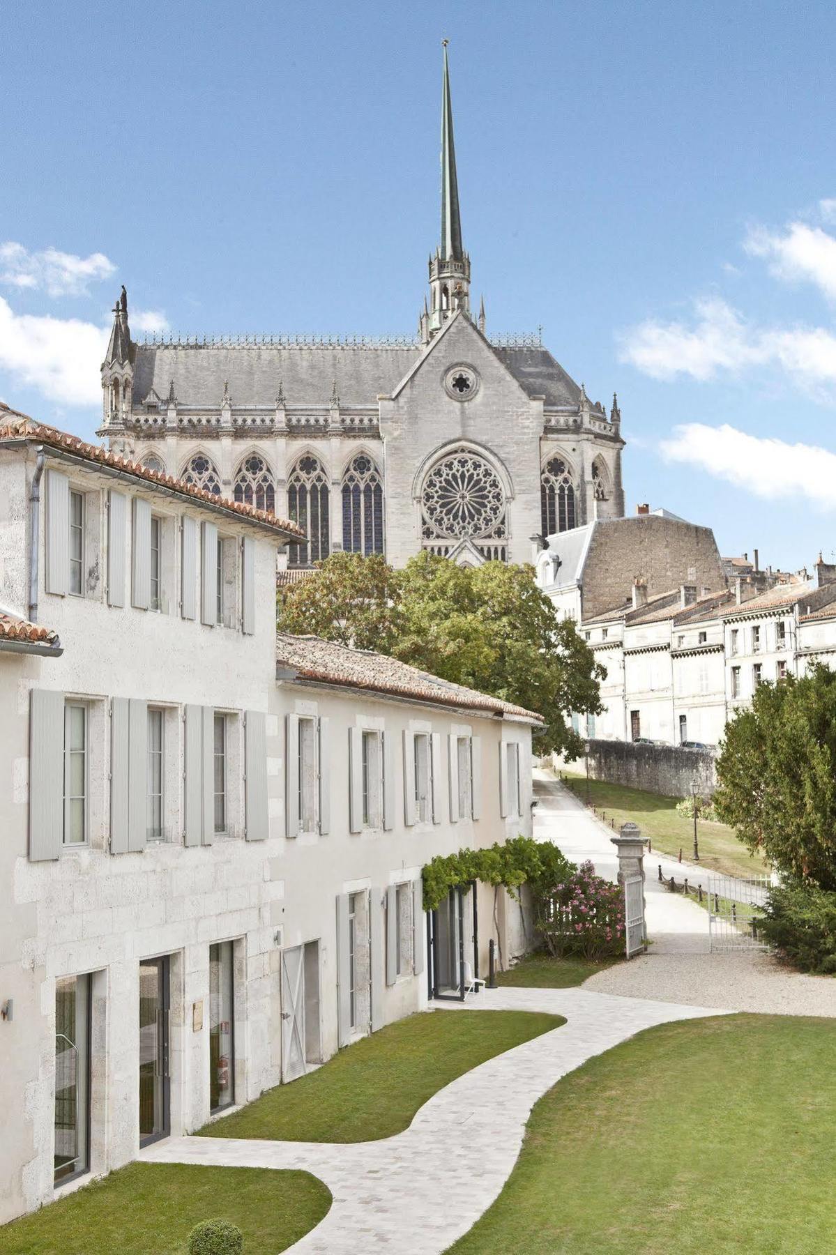 Hotel Le Saint Gelais Angoulême Esterno foto